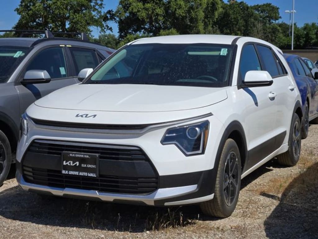 New 2026 Kia Niro LX SUV