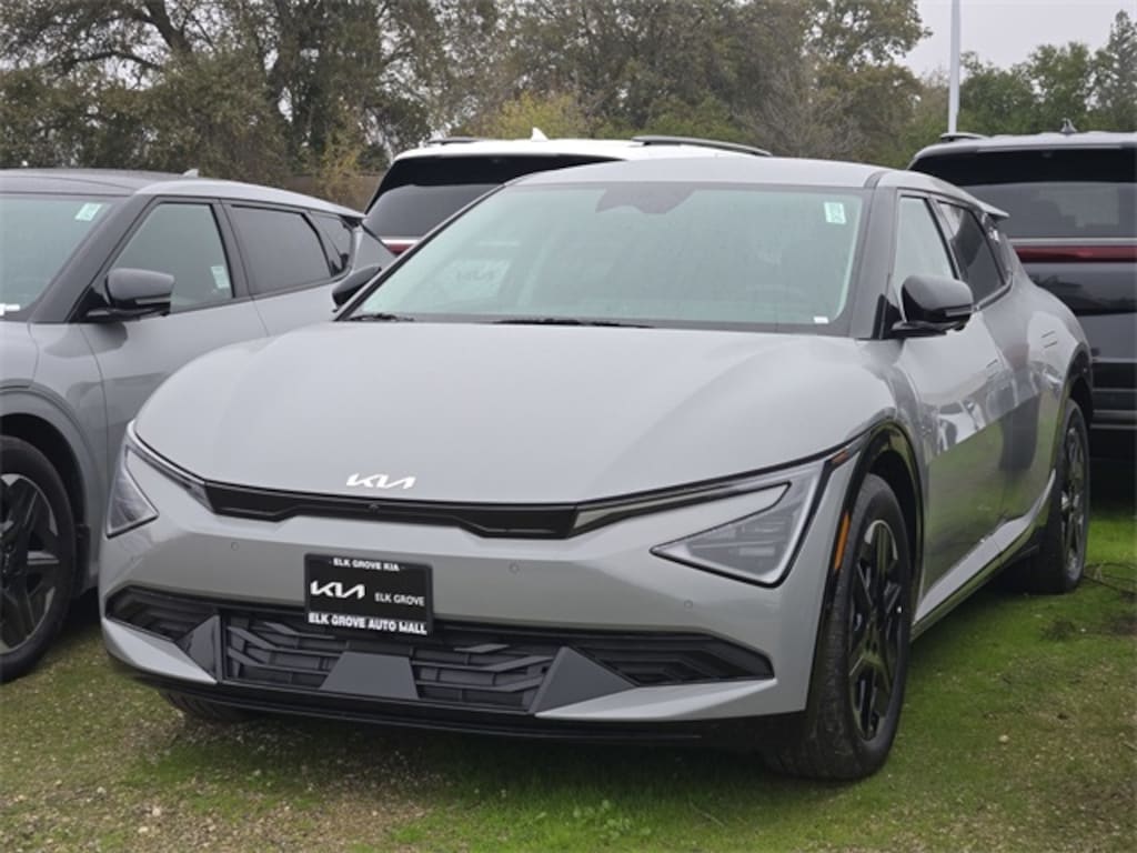 New 2025 Kia EV6 Wind SUV