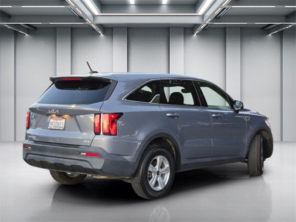 Certified 2023 Kia Sorento LX SUV