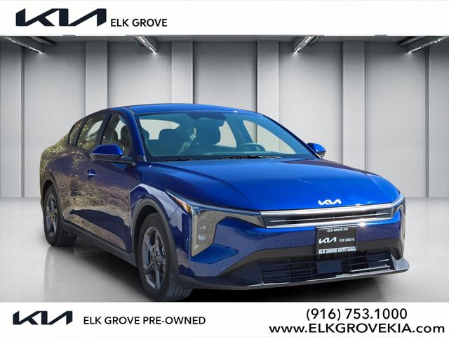 2025 Kia K4 LXS AT's photo