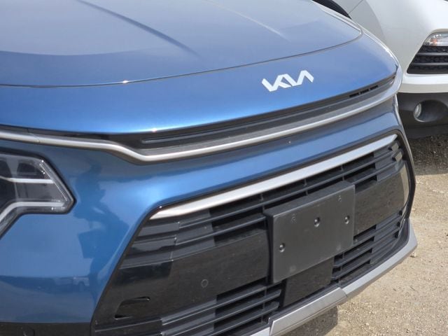 2025 Kia Niro Plug-In Hybrid SX Touring photo 5