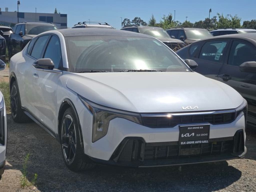 New 2026 Kia K4 GT-Line Sedan