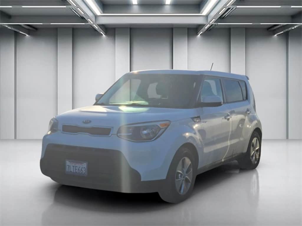 Used 2015 Kia Soul Base FWD Hatchback