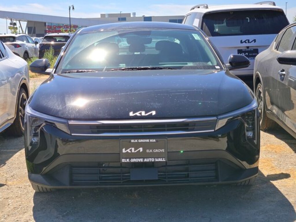 New 2026 Kia K4 LXS Sedan