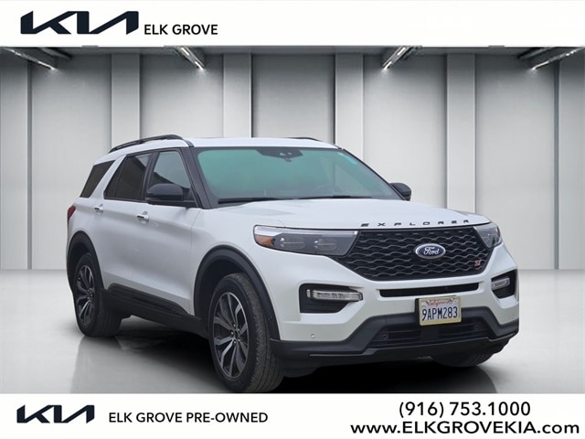 2020 Ford Explorer ST's photo