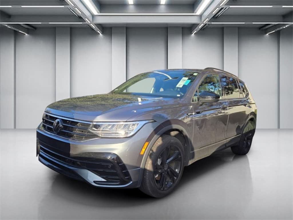 Used 2024 Volkswagen Tiguan 2.0T SE R-Line Black SUV