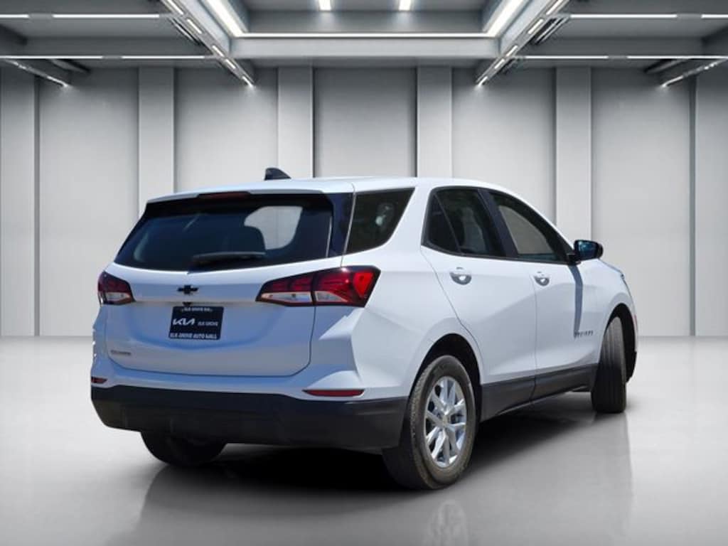 Used 2024 Chevrolet Equinox LS w/1LS SUV