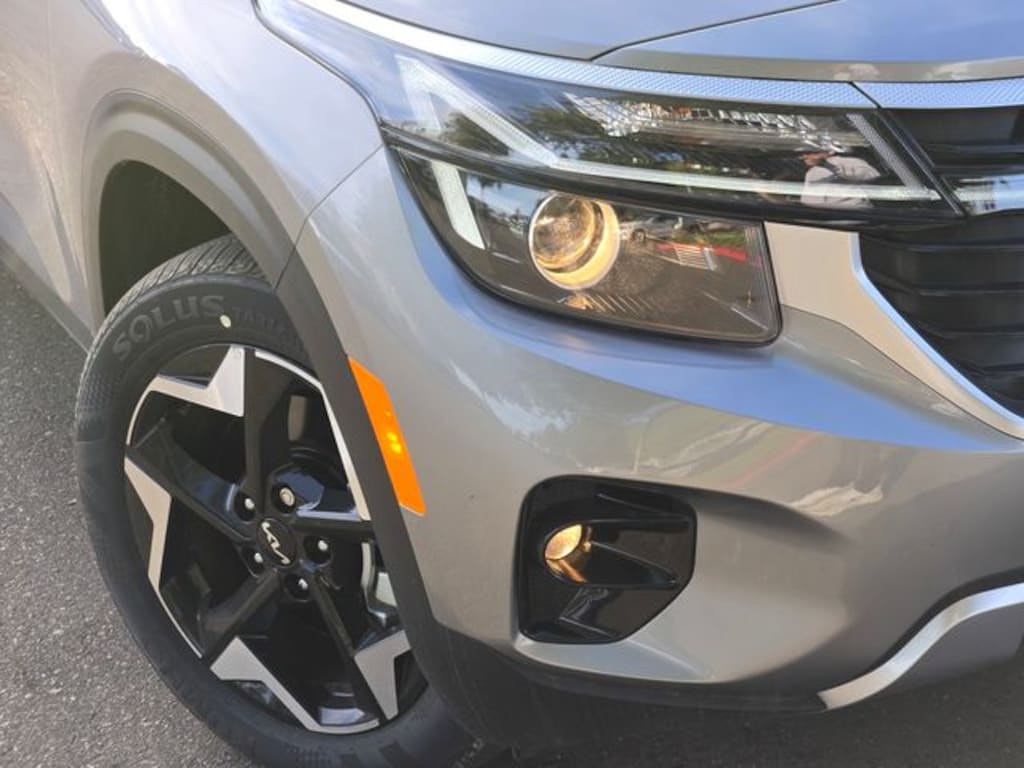 New 2026 Kia Seltos EX SUV