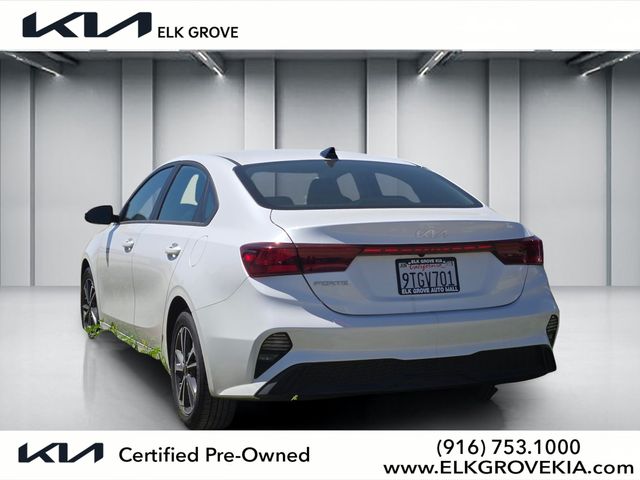 2023 Kia Forte LXS AT's photo