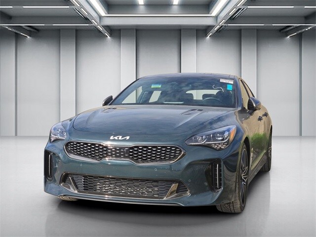 2022 Kia Stinger GT2 photo 3