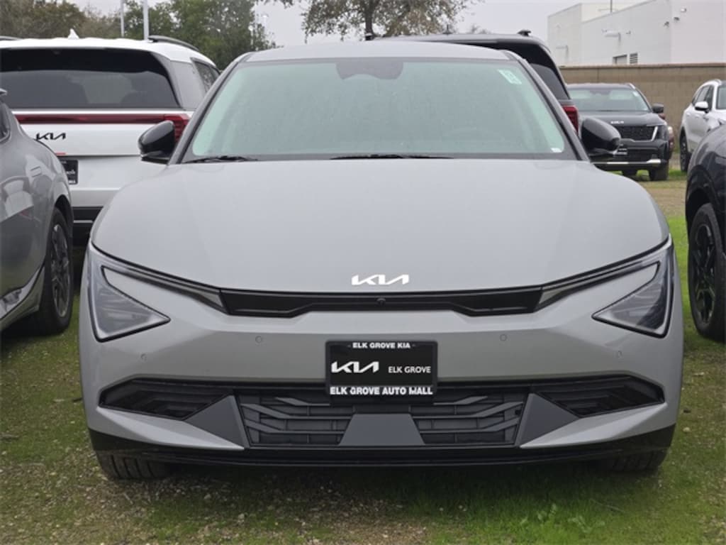 New 2025 Kia EV6 Wind SUV