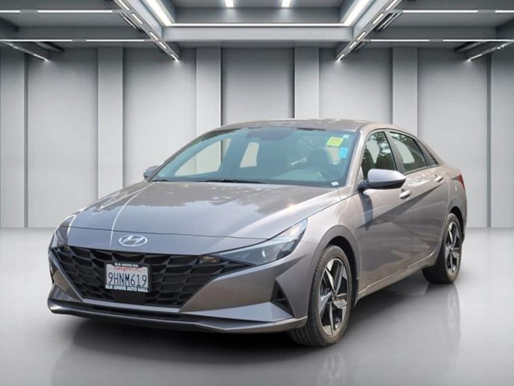 Used 2023 Hyundai Elantra SEL Sedan