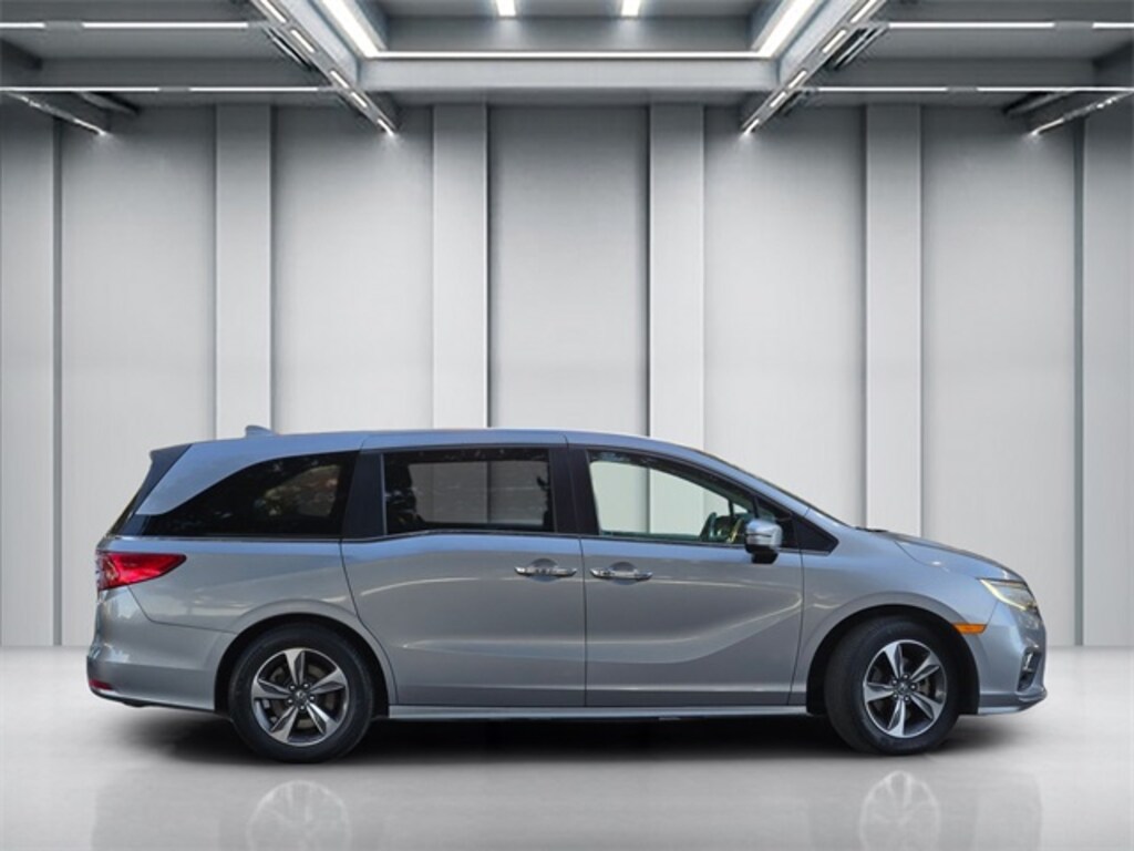 Used 2018 Honda Odyssey Touring Van