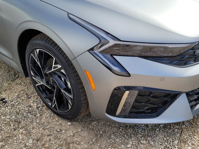 2025 Kia K5 GT-Line - Photo 2