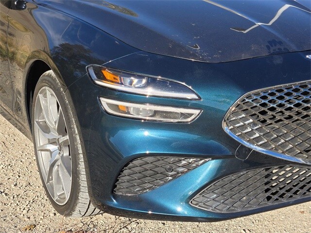 2022 Genesis G70 2.0T Prestige photo 4