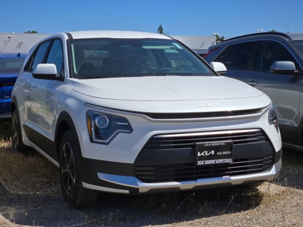 New 2026 Kia Niro LX SUV