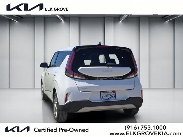 2023 Kia Soul 2.0L S IVT's photo