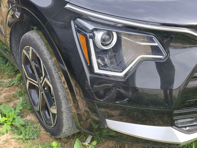 2023 Kia Niro EX Touring photo 4