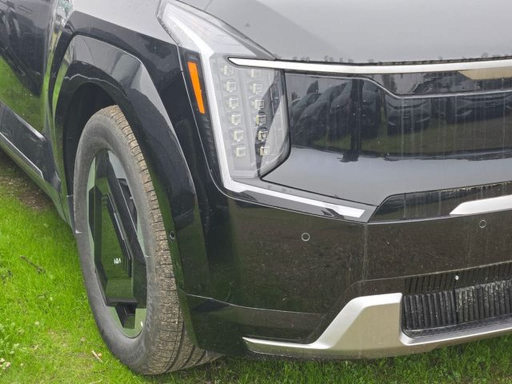 New 2026 Kia EV9 Land SUV