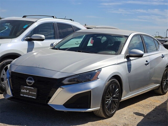 2023 Nissan Altima 2.5 SV photo 3