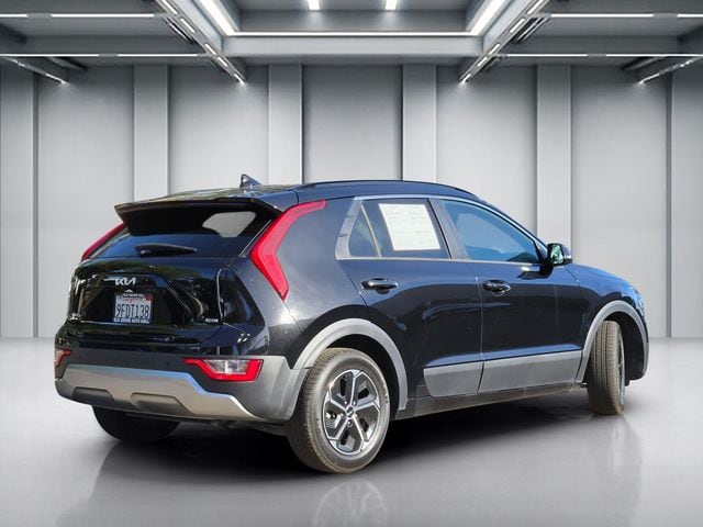 2023 Kia Niro EX photo 4