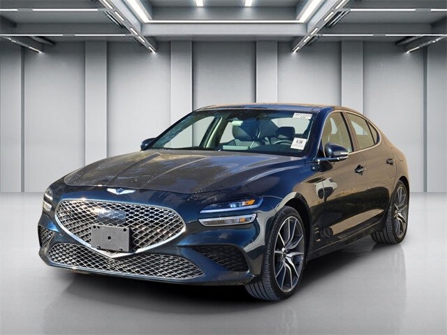 2022 Genesis G70 2.0T Prestige photo 3