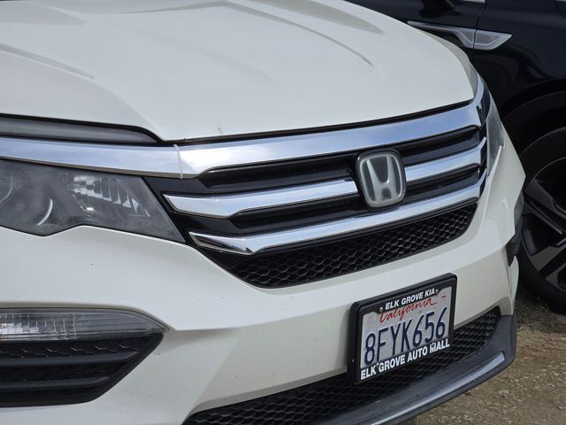 2018 Honda Pilot Elite AWD photo 5