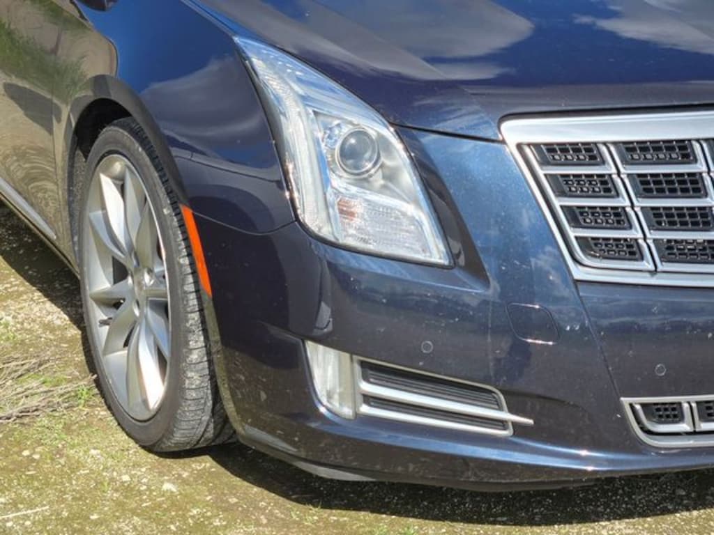 Used 2013 CADILLAC XTS Premium AWD Sedan