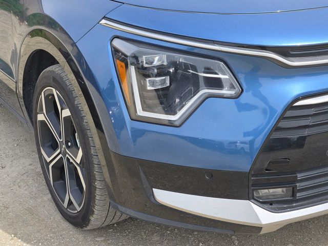 2025 Kia Niro Plug-In Hybrid SX Touring photo 4