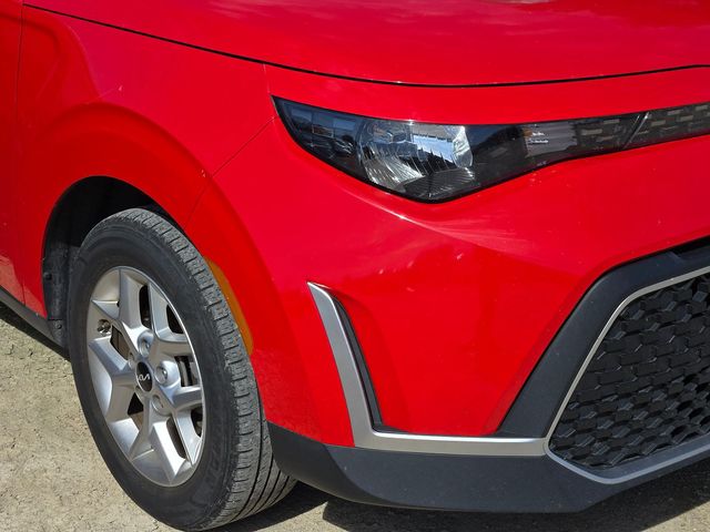 2023 Kia Soul LX photo 4