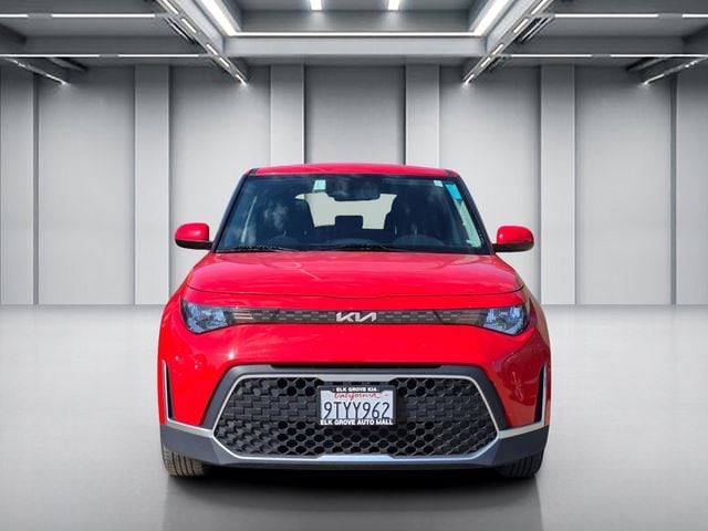 2023 Kia Soul LX photo 2