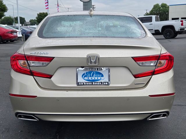 2018 Honda Accord Touring photo 4