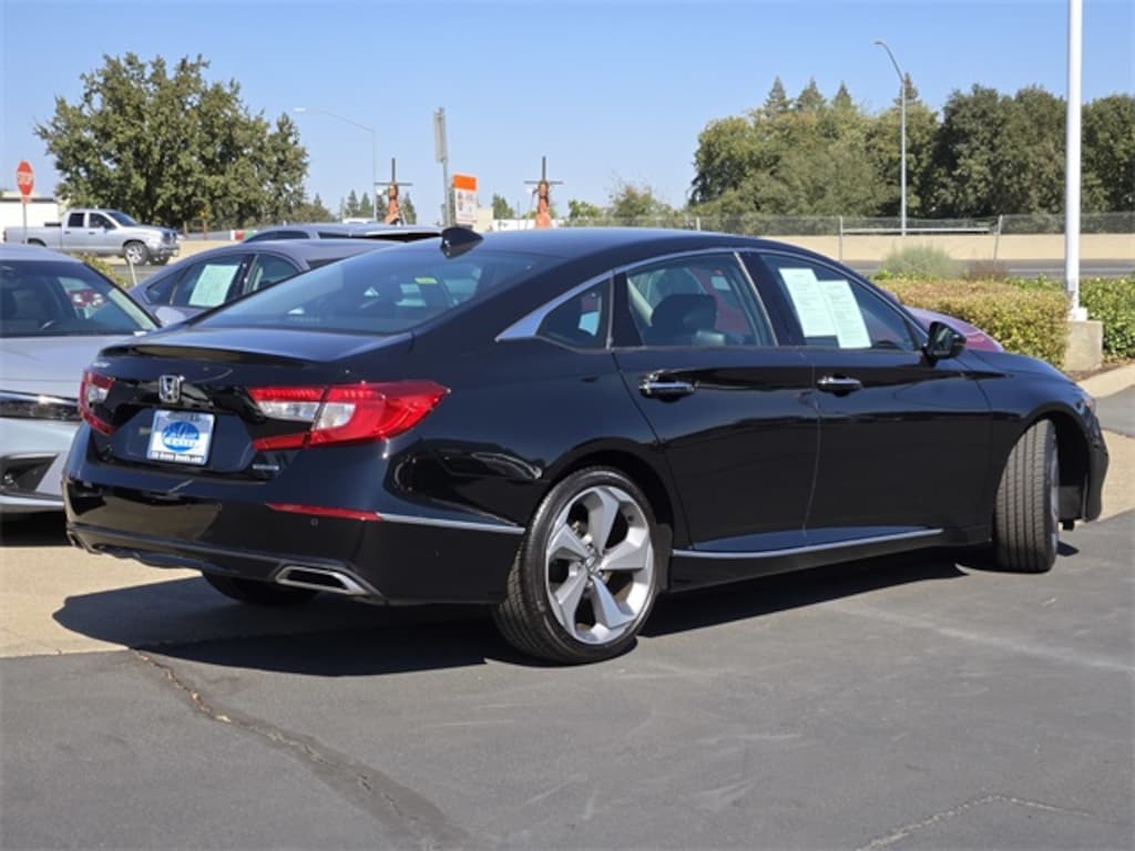 Used 2018 Honda Accord Touring Sedan
