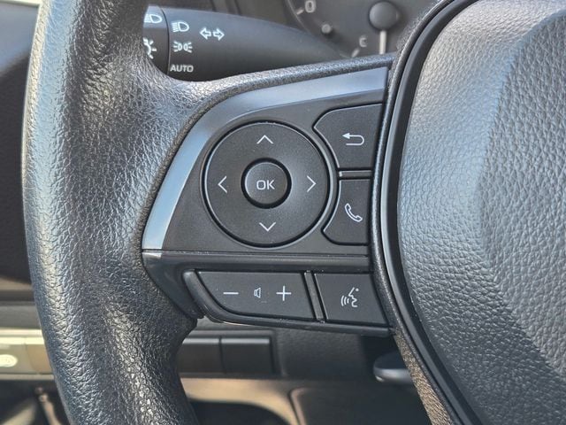 2024 Toyota Corolla LE - Photo 26