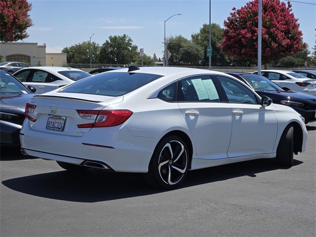 2021 Honda Accord Sport photo 2