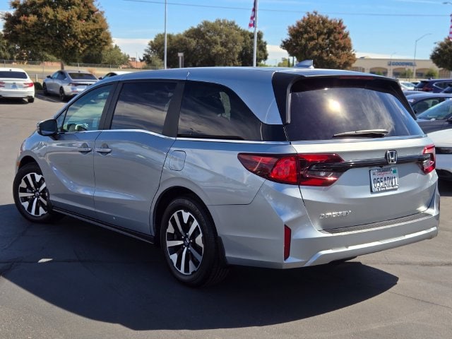 2026 Honda Odyssey EX-L - Photo 6