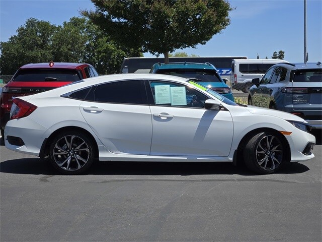 2019 Honda Civic Sport photo 3