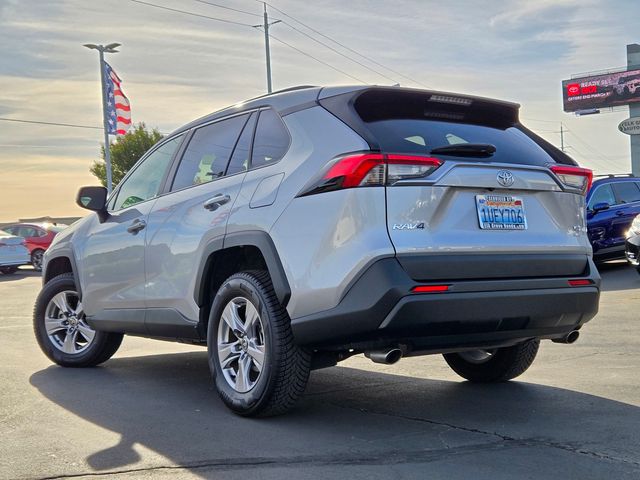 2024 Toyota RAV4 XLE photo 5