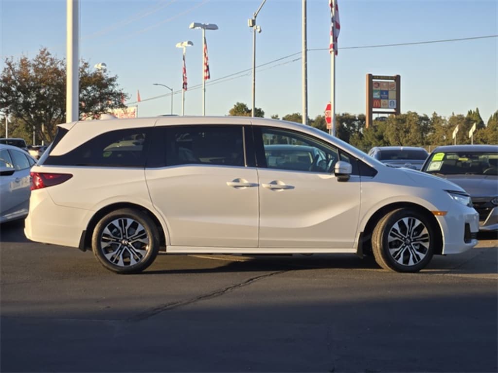 New 2026 Honda Odyssey Elite Van Passenger