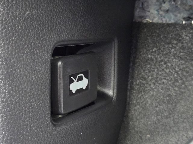 2025 Honda Civic LX - Photo 14