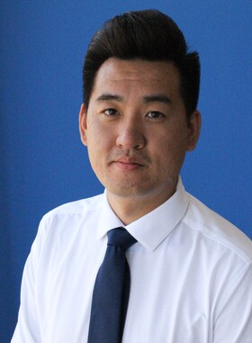 Staff member Tony Chu from 14ab2af32dc4