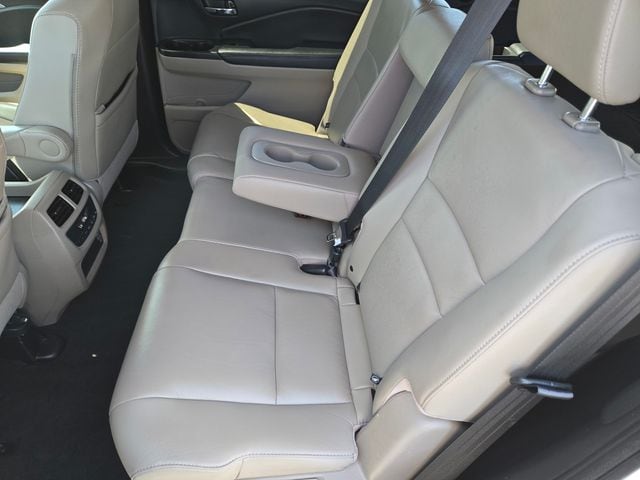2022 Honda Pilot EX-L - Photo 9