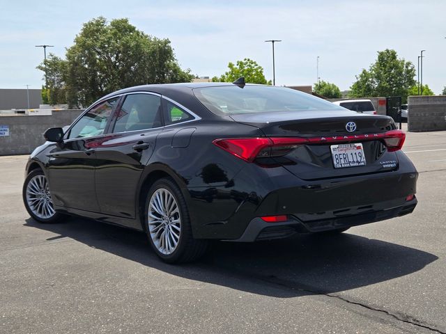 2019 Toyota Avalon Hybrid Limited photo 5