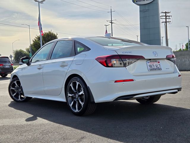 2025 Honda Civic Hybrid Sport Touring photo 5
