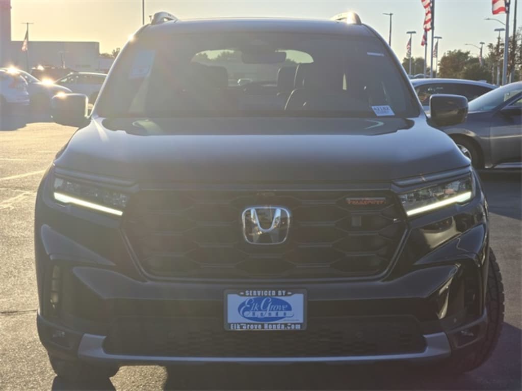 New 2025 Honda Pilot TrailSport SUV