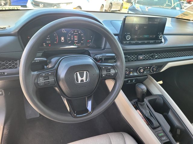 2025 Honda Accord LX - Photo 9