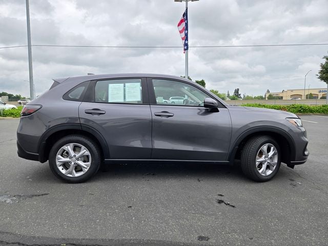 2024 Honda HR-V LX photo 2