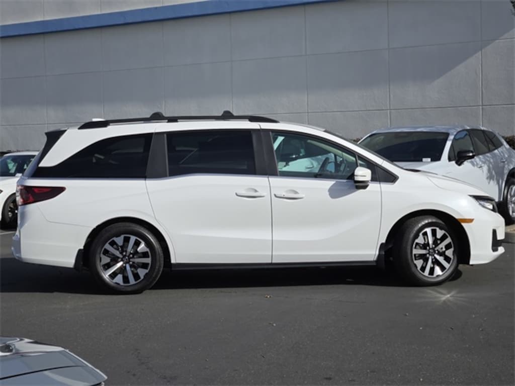 New 2026 Honda Odyssey EX-L Van Passenger