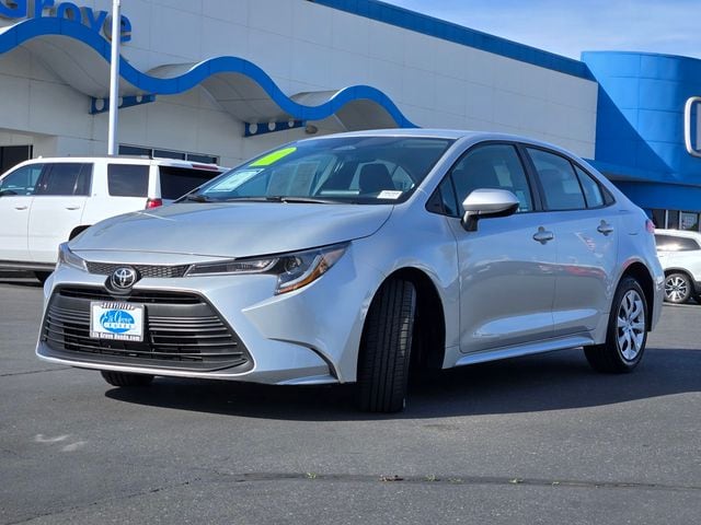 2024 Toyota Corolla LE photo 3