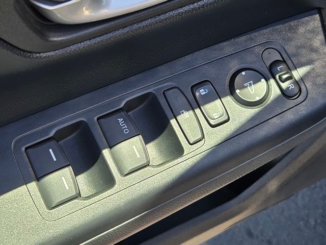 2023 Honda CR-V LX - Photo 17